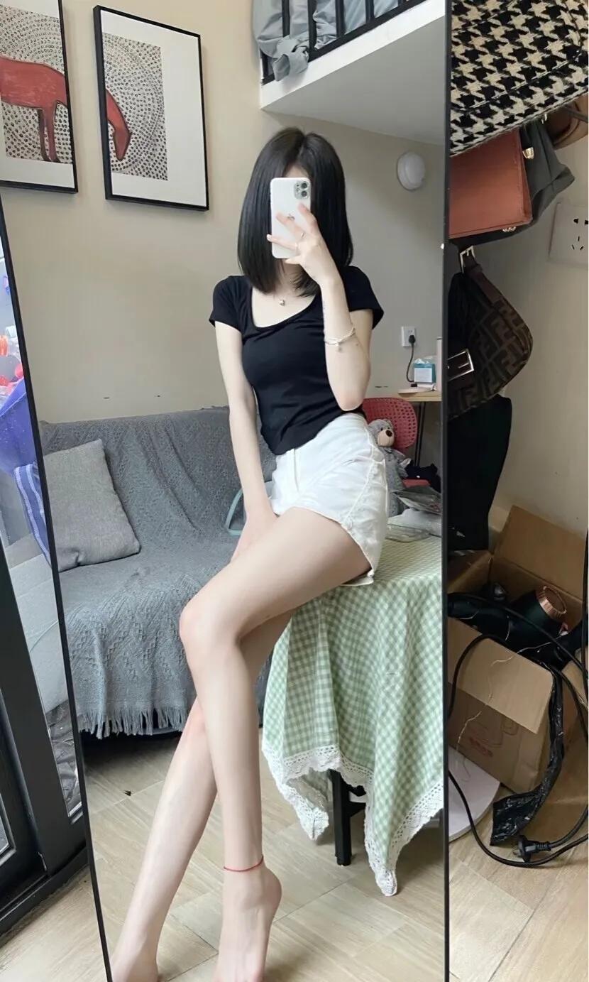 精致的小个子短发女生,简单优雅的短发女孩