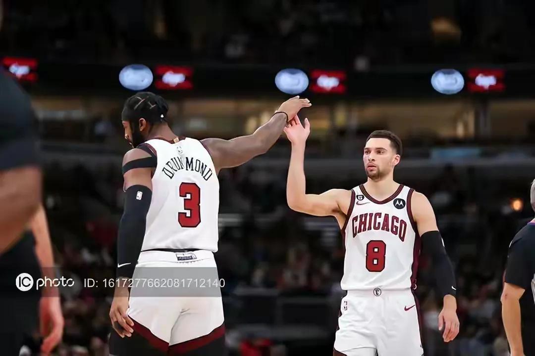 特雷杨带队杀入东决,特雷杨本赛季十佳球