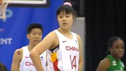 “最萌中锋”李月汝的篮球故事,最萌女篮李月汝