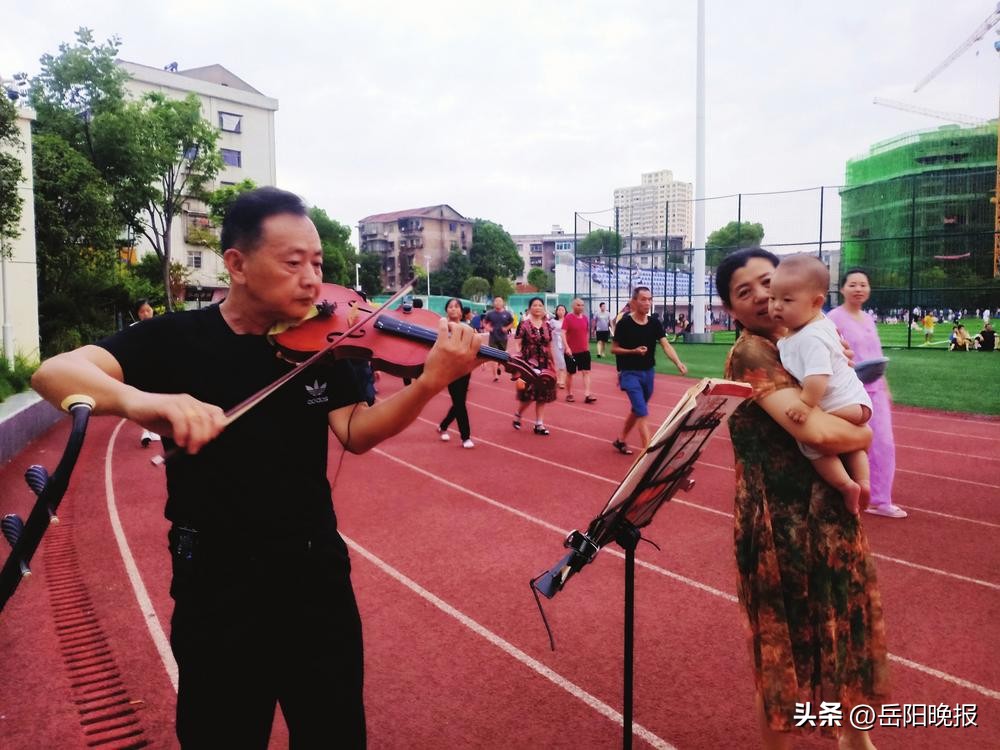 好嗨哟！夜幕下的岳阳