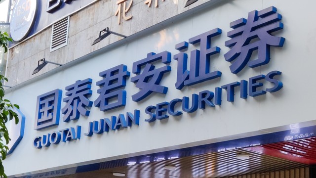 疯了！发行价100.66元，募集15亿，中一签赚多少？