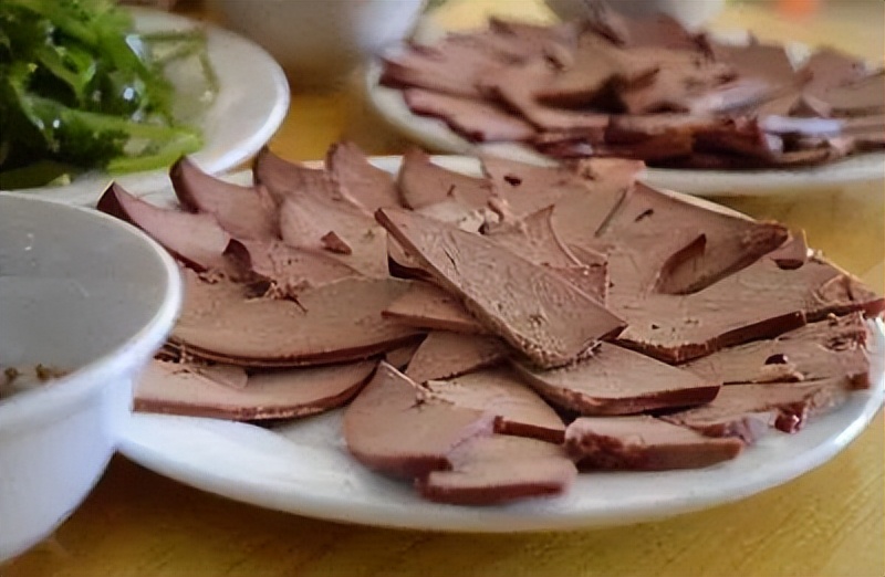 老年人血管堵塞最怕三种食物,4种食物让血管干净不堵塞