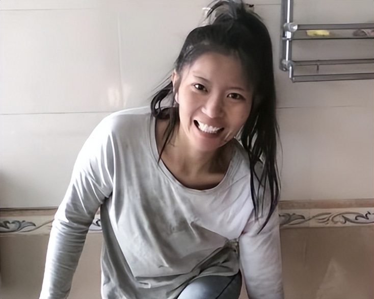 靠卖惨走红的水泥西施现状,水泥西施真实身份揭穿