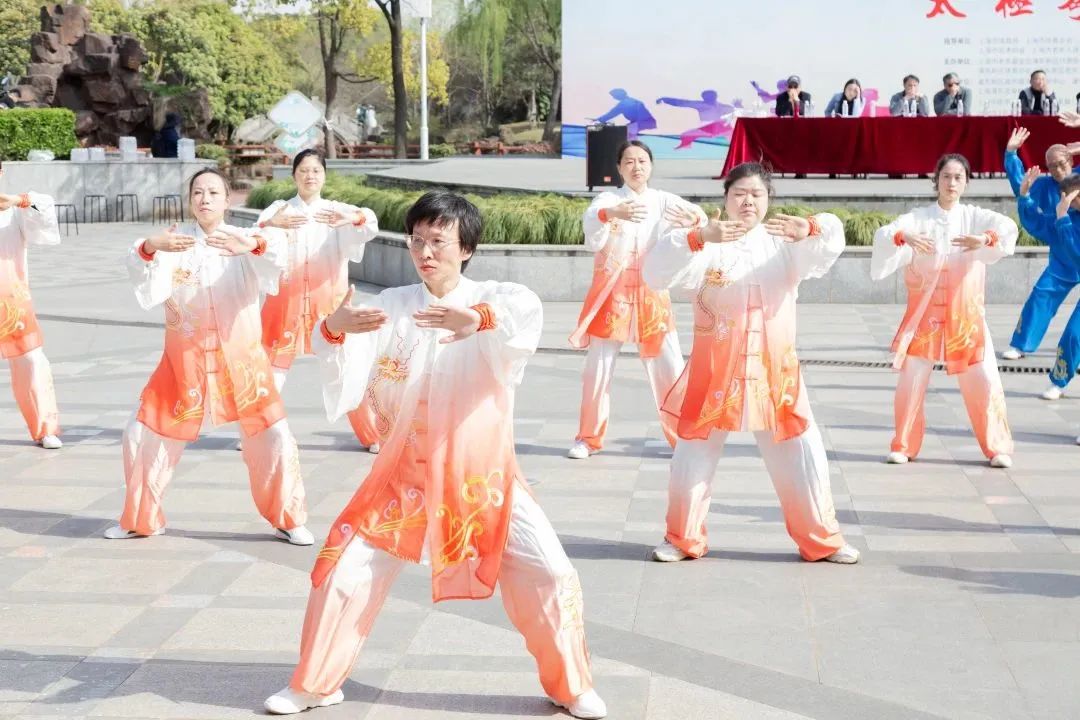 2023年“高东杯”龙身蛇形太极拳比赛在高东公园圆满举行