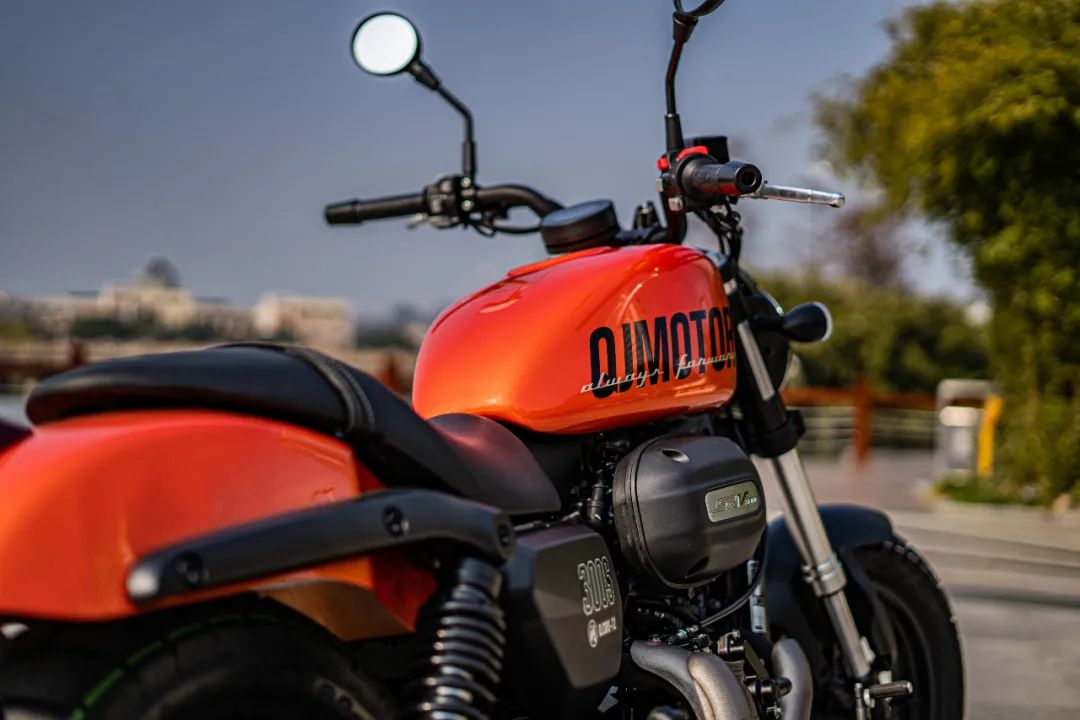 qj新闪300s测评,qjmotor300s测评