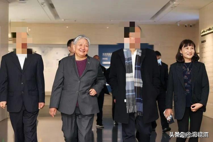 浜戝崡娌冩．鐢熺墿楂樼钖叕,浜戝崡涓婂競鍏徃楂樼钖叕