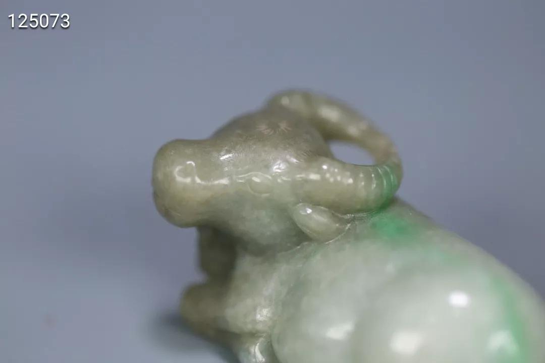 清代翡翠鱼摆件,清代翡翠老虎的摆件