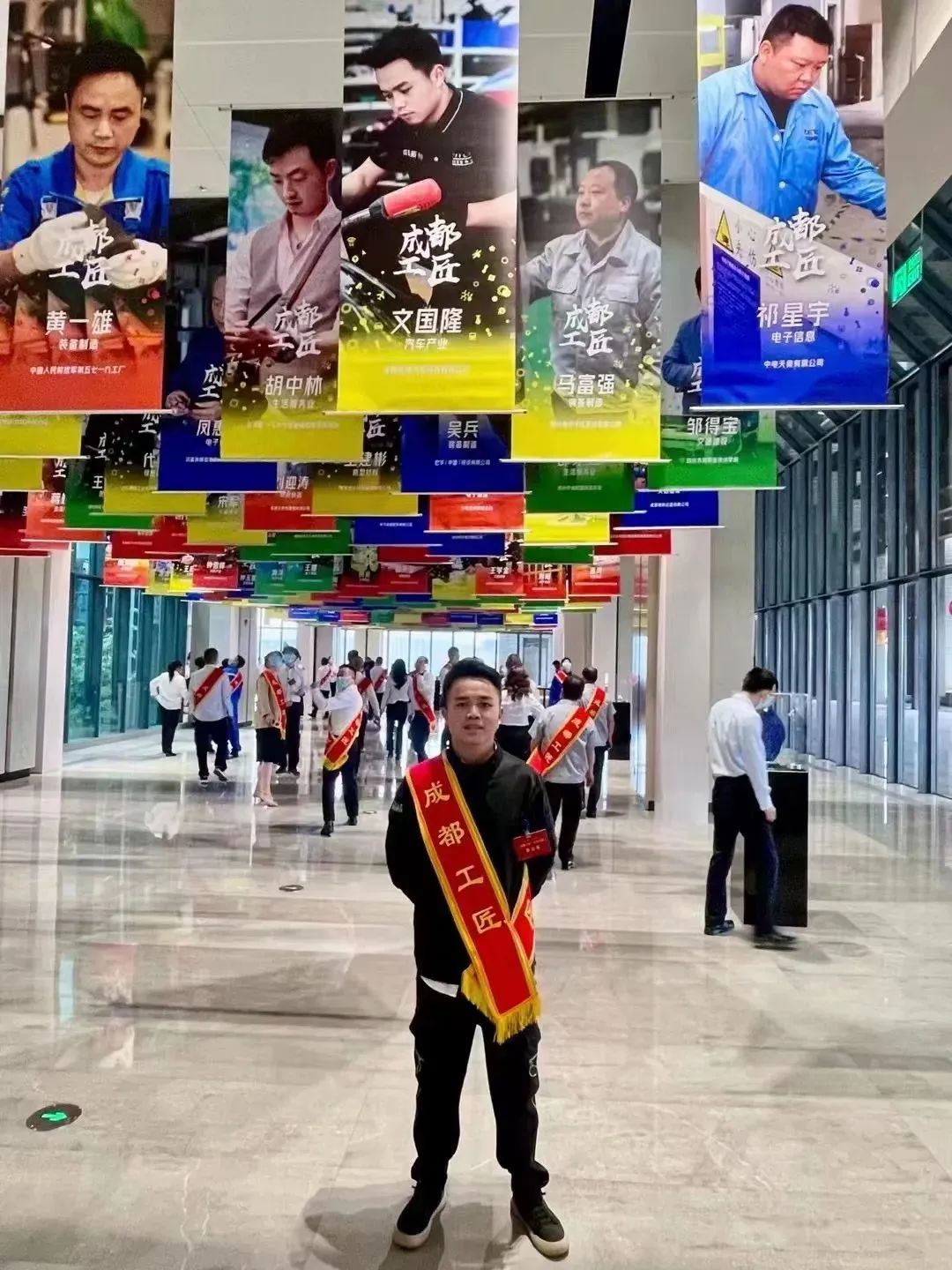 中考有点遗憾，成都这些学生毕业后获特斯拉等大厂青睐，月薪过万