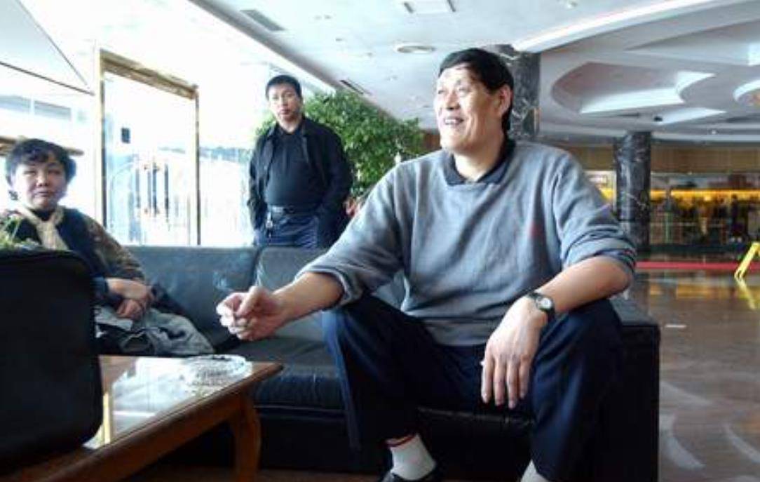 姚明cba各项数据纪录,cba总决赛姚明51分21篮板