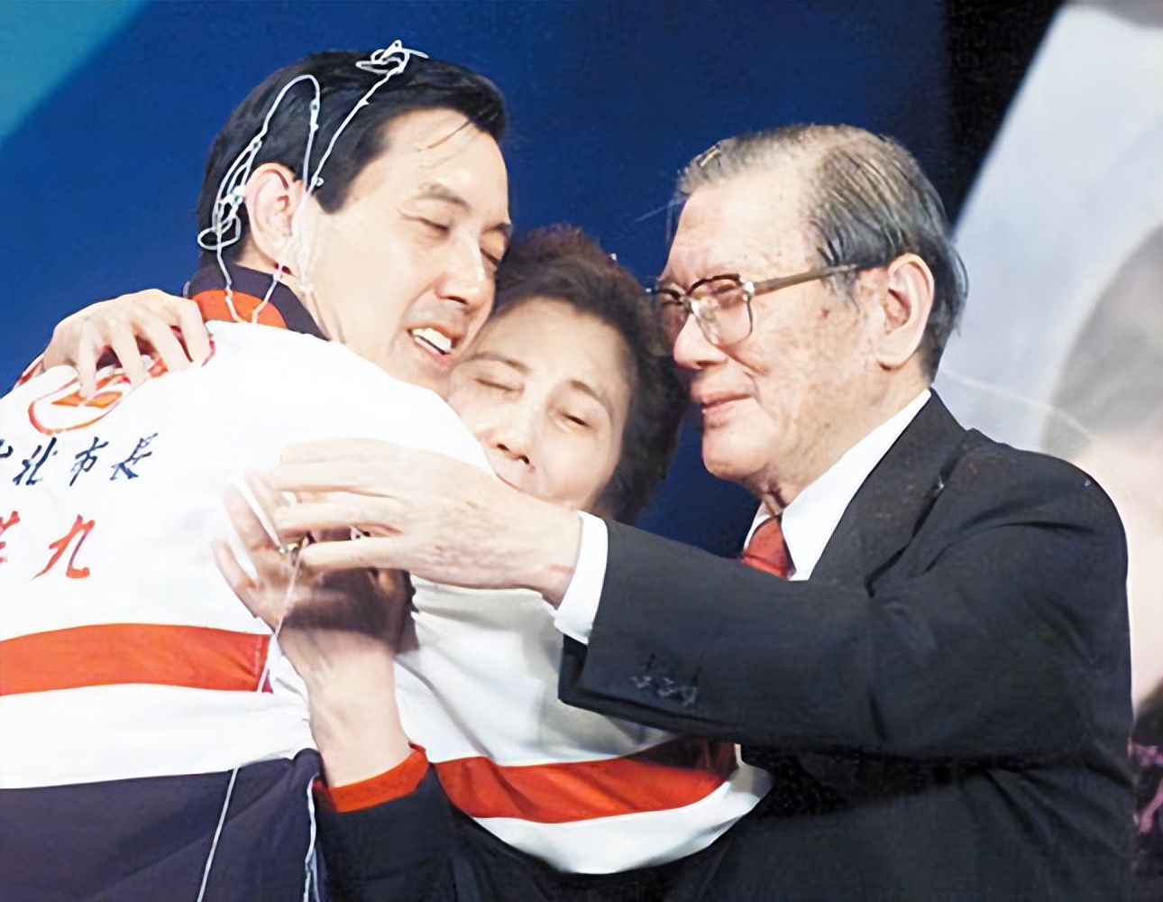 马英九祖籍湖南，自称跟毛主席是老乡：两家离得很近，大约两里路