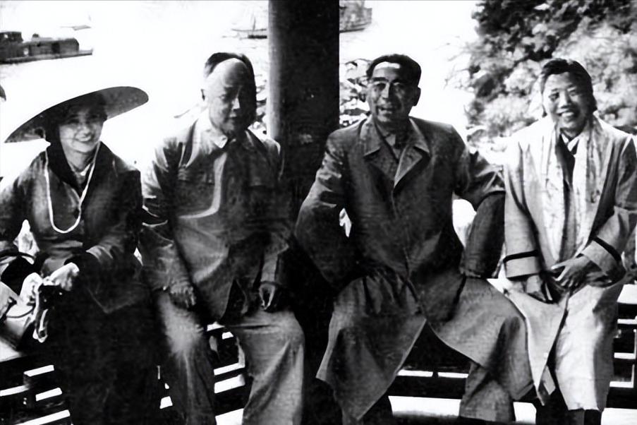 十大元帅榜单公布,蒋介石看后面露难色说道:陈毅太厉害了