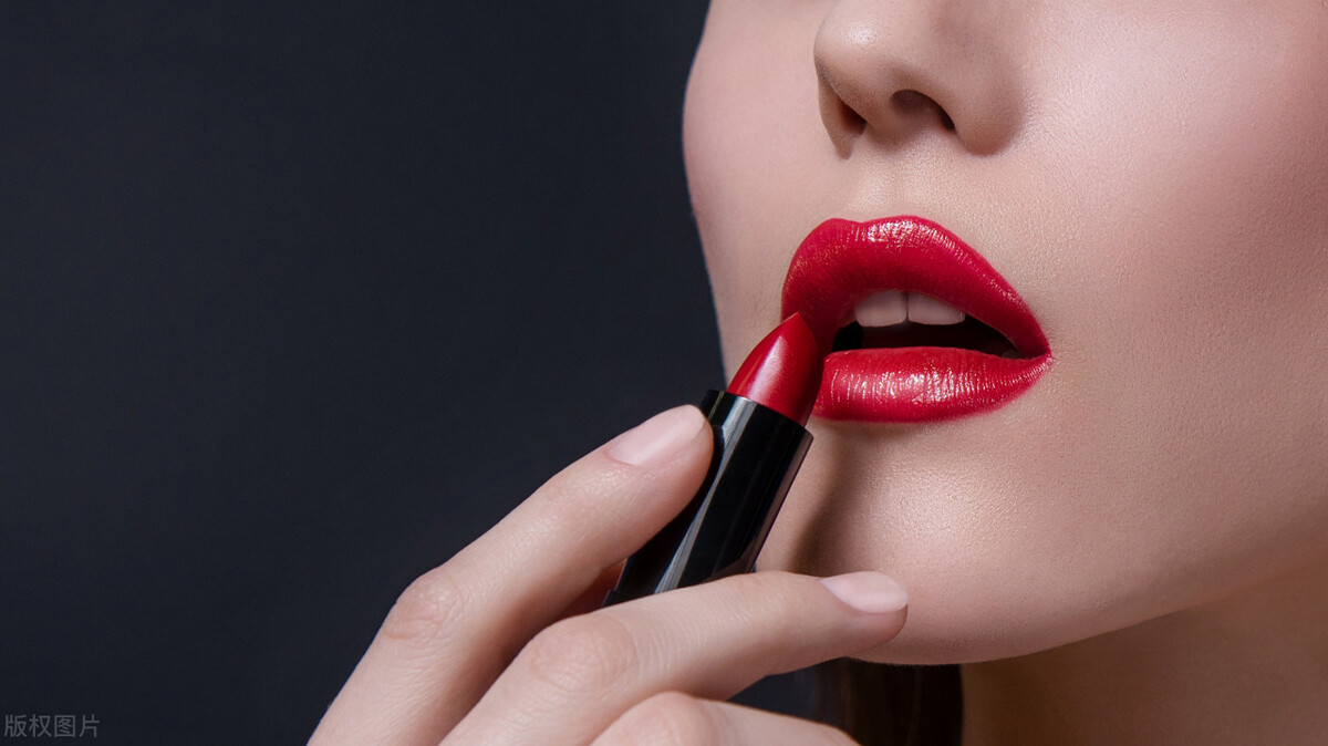 车里发现别人口红怎么办,在车上发现口红怎么办