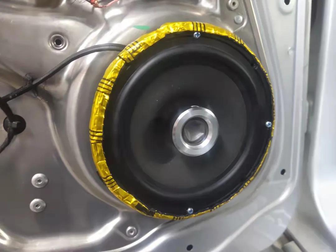 奔驰glk300改装经典版,享受奔驰原厂柏林之声