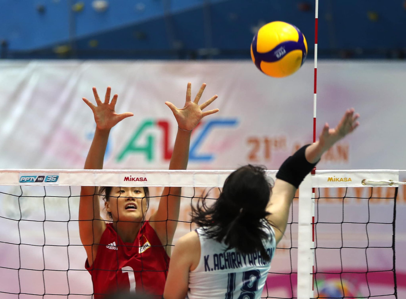 中国女排对泰国夺冠回放,全国u18女排锦标赛王逸凡