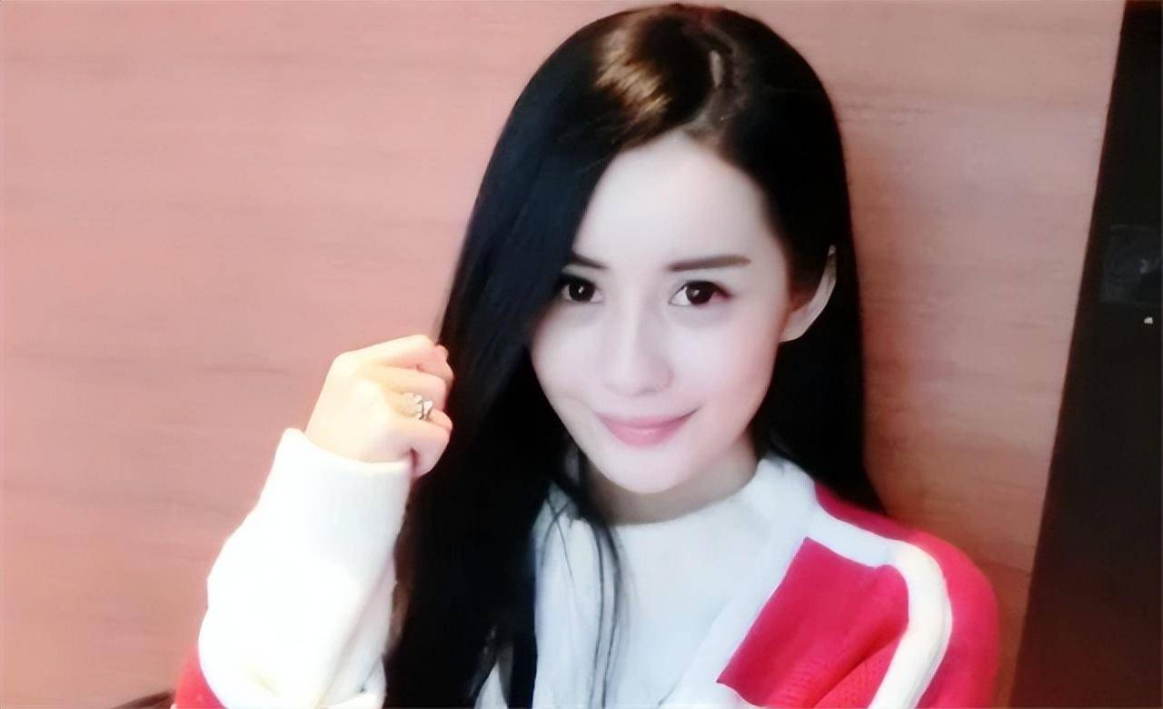 只钓富二代，一钓得600万再钓得9亿，连王思聪都服的最强捞女韦雪