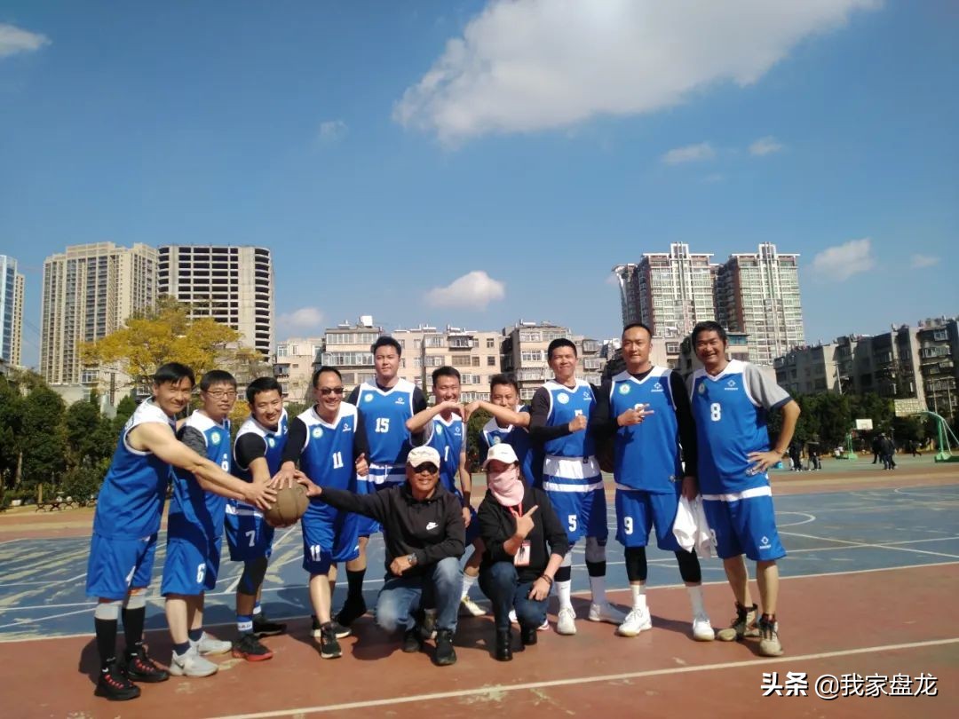 爱打篮球能考什么学校,爱打篮球吗