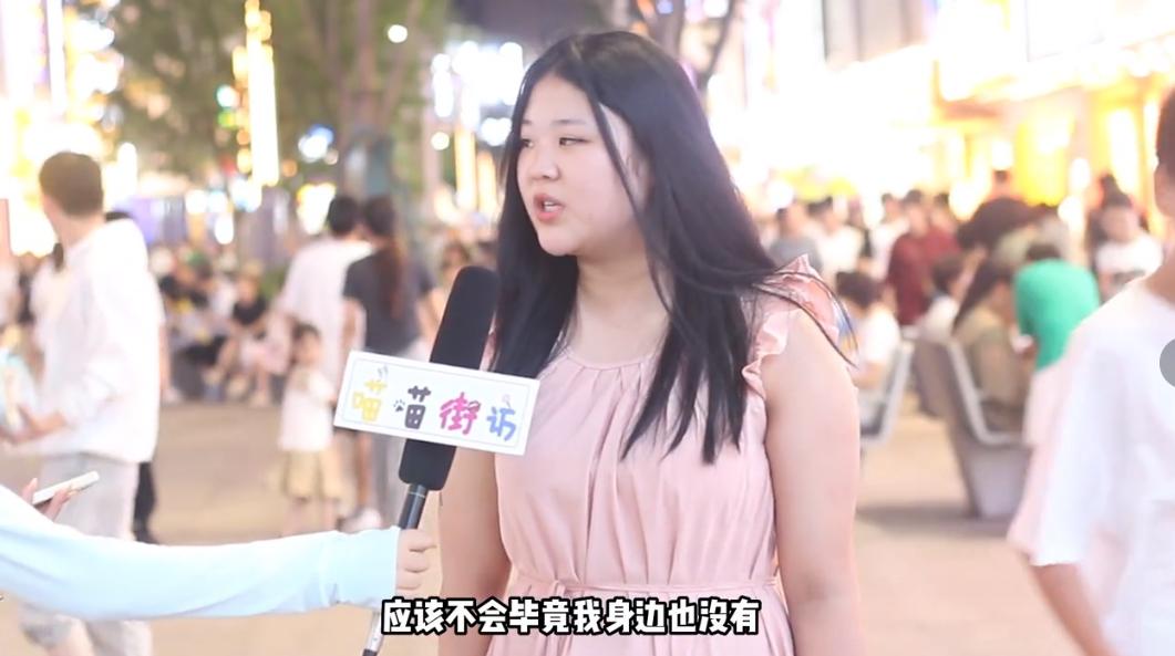 女生喝完酒都干过哪些苦不堪言的事?妹子一不小心说漏了嘴