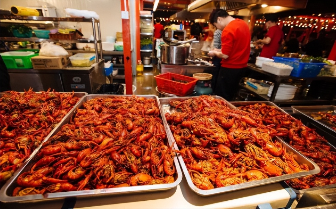 虾背上的虾线吃了会怎么样,虾线是虾的粪便吗可以吃吗