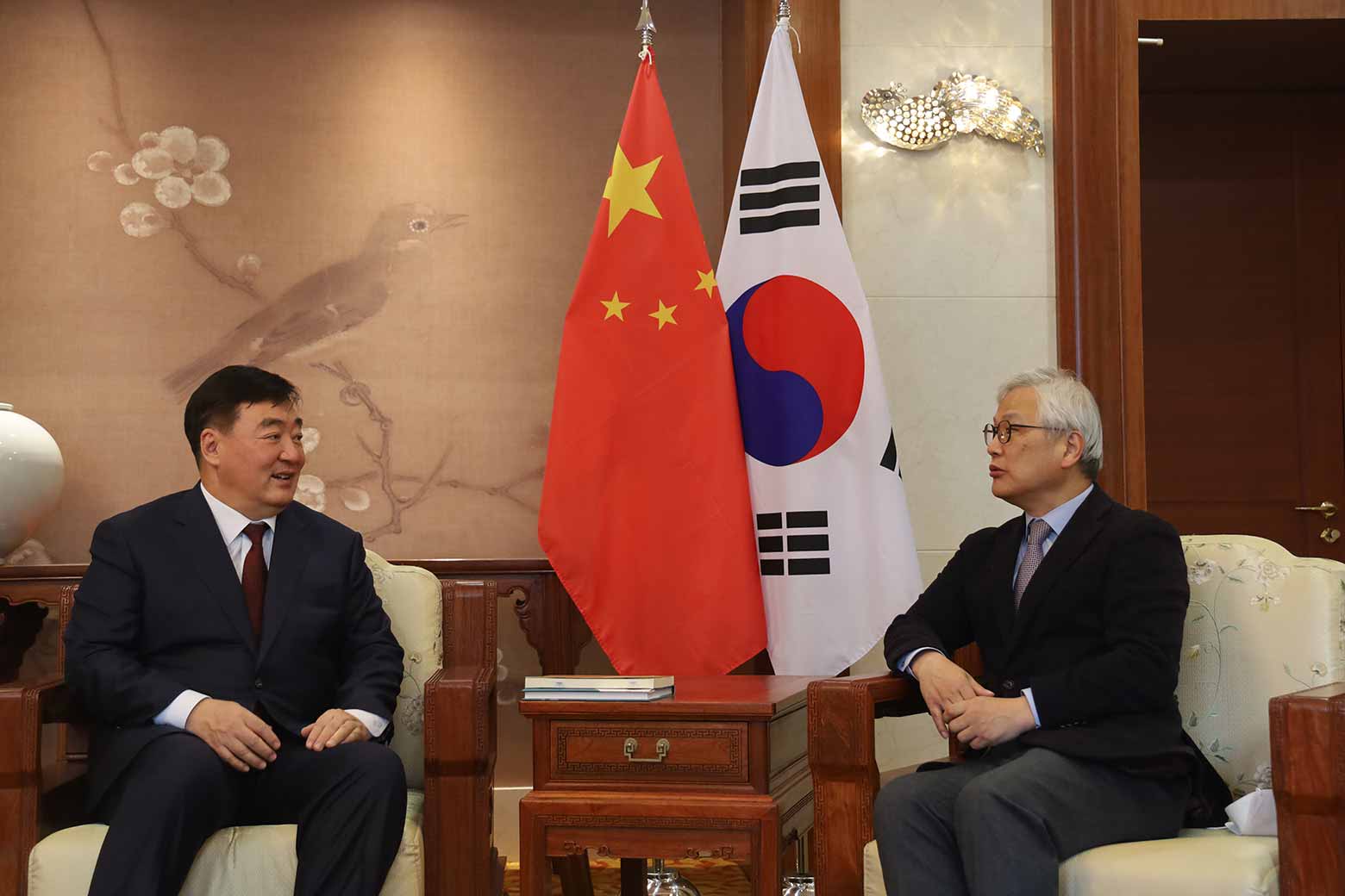 中方回应尹锡悦涉华言论,中方回应尹锡悦涉台言论