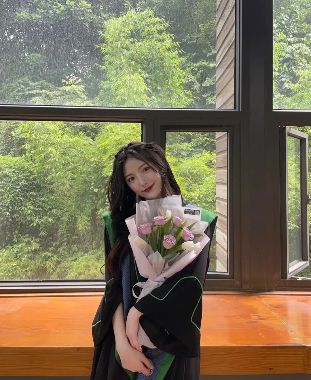 九大美院学士服哪个最漂亮,哪个学校的学士服最好看