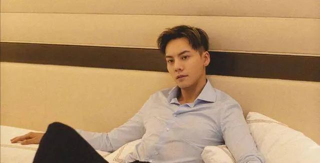 陈伟霆是如何成为潮流圈宠儿的,陈伟霆一个颜值与实力并存的男星