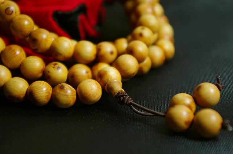 文玩手串有哪些讲究,各种文玩手串的穿法