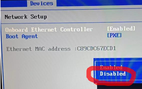 电脑启动有一个小棍在转,电脑开机有个小杠