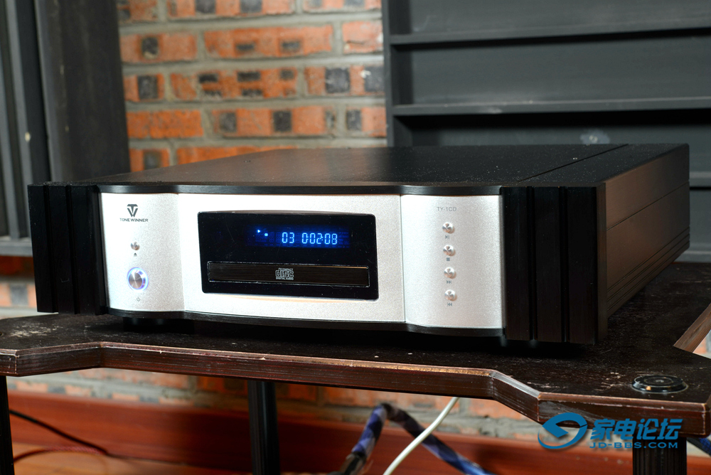 另类点音源发烧友的福音：德国AUDIUMComp5.2有源音箱