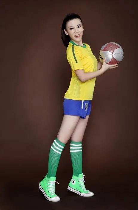 各国足球美女啦啦队,俄罗斯世界杯足球拉拉队图片