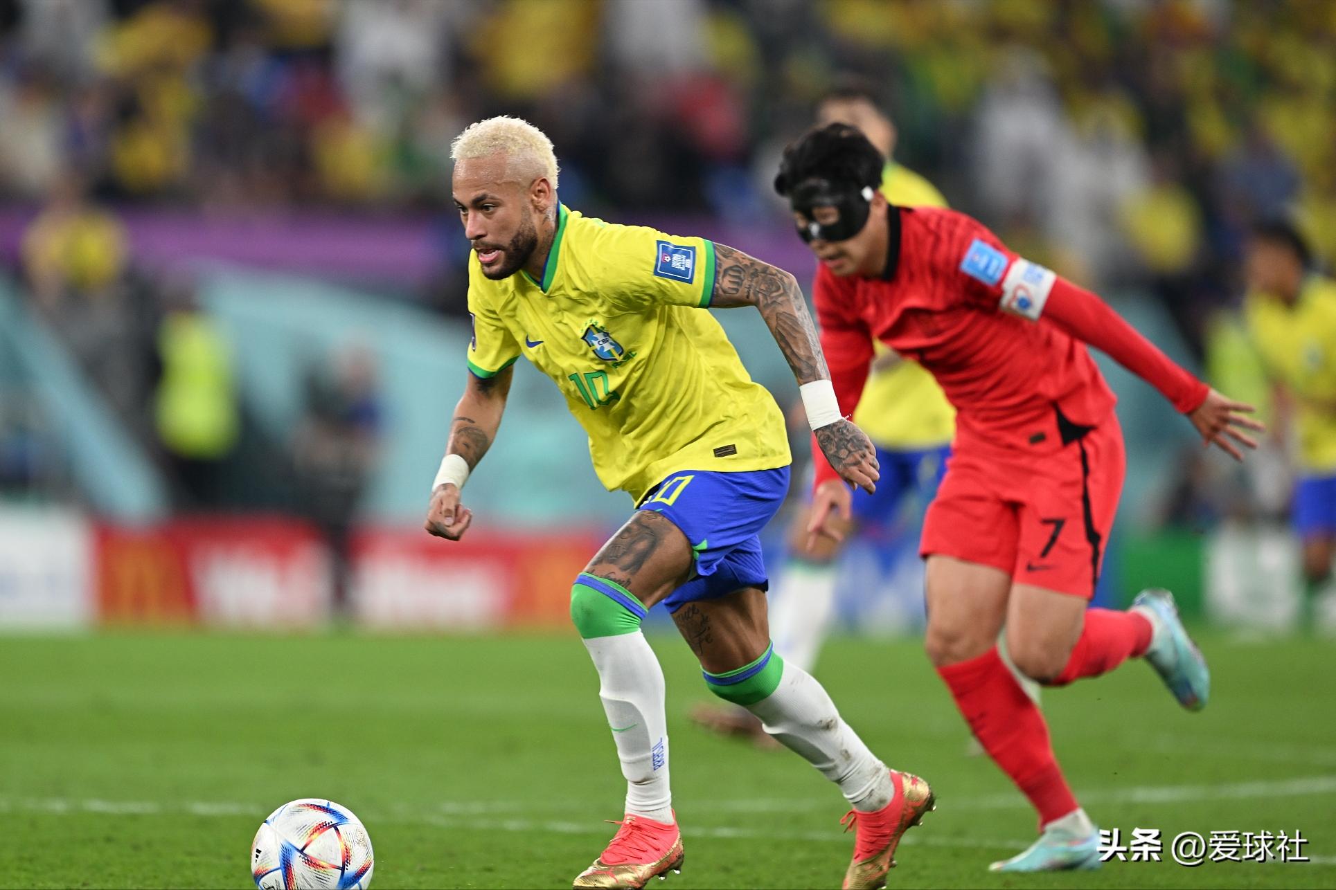 跳舞不尊重，换门将*辱侮**，韩国球迷为何纠结无谓细节？