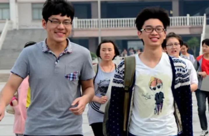 中考落榜五年制高职怎么报名,中考落榜读职高如何当中学老师