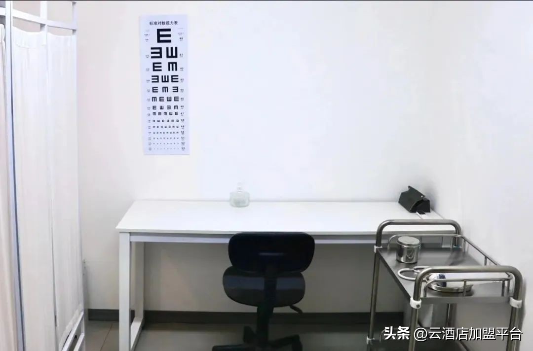 纯“狱”风、山洞风、跑车风……这些情人节情趣酒店，也太野了吧