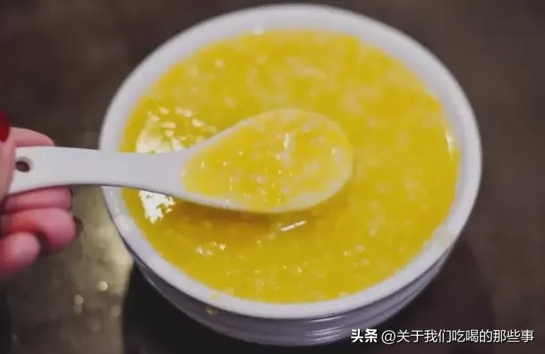 熬小米粥时直接下锅煮是大忌,熬小米粥为什么不黄