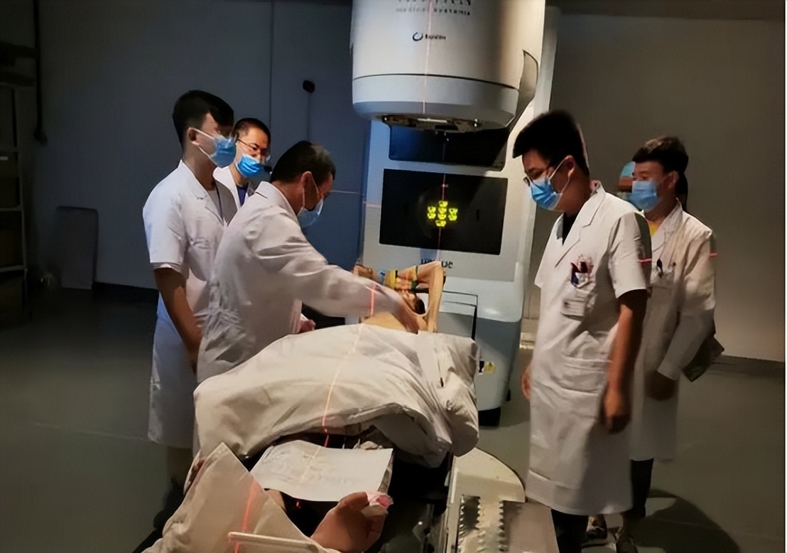 吸吮女士*处私**的男医生已被拘留！层出不穷的医疗猥亵，该如何杜绝