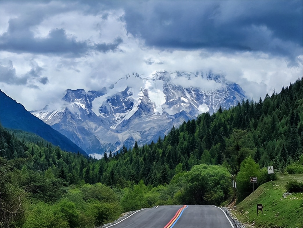 让人魂牵梦绕的雪山秘境,最美的雪山秘境