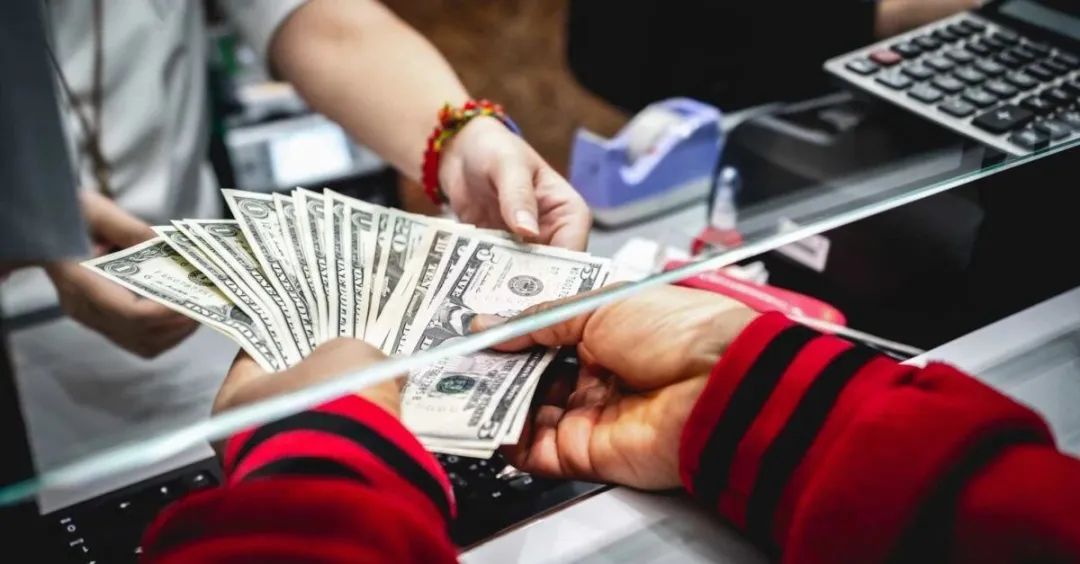 巴菲特聪明吗,巴菲特买银行业