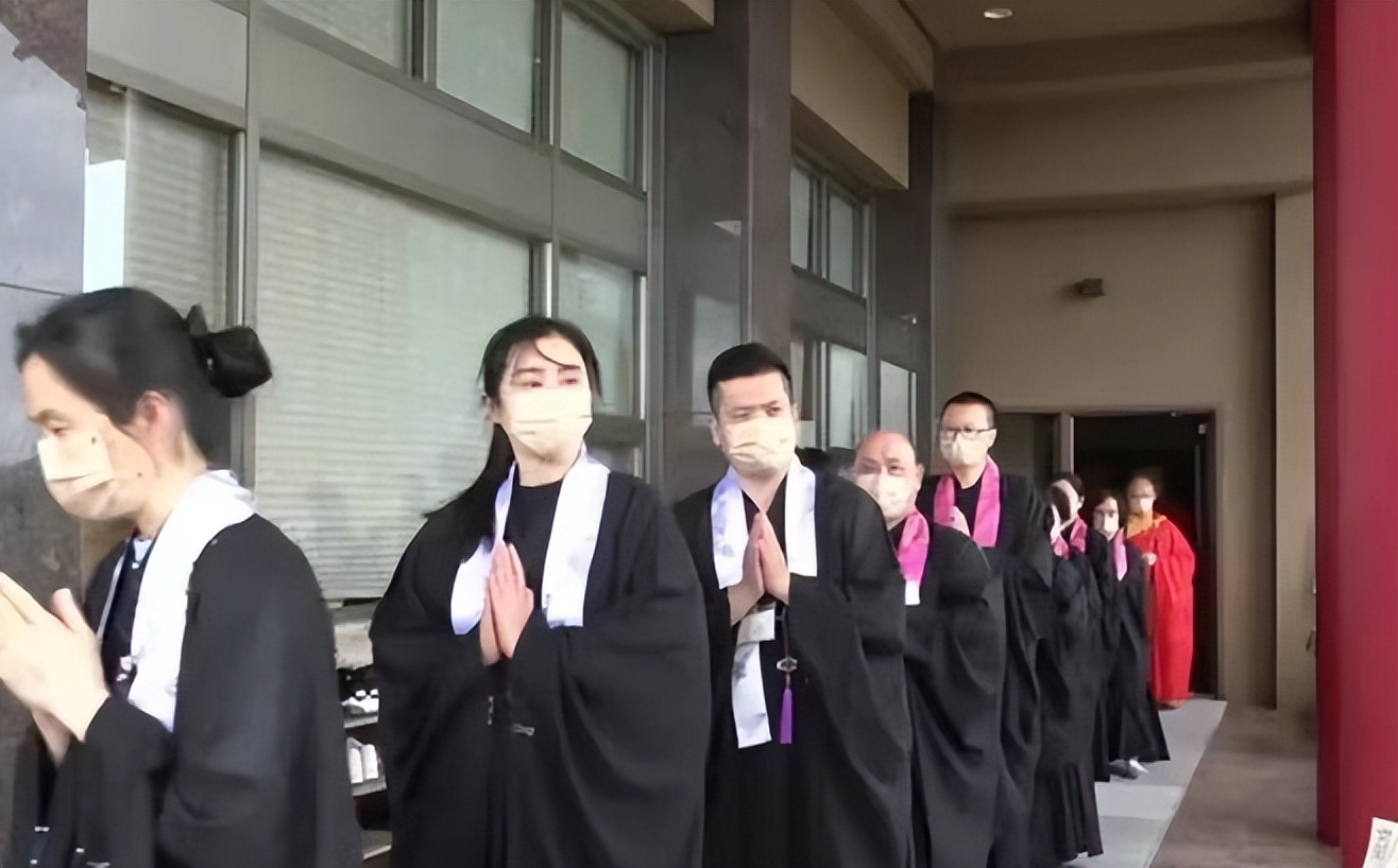 53岁王祖贤皮肤松弛,55岁王祖贤近照曝光美到像精修图