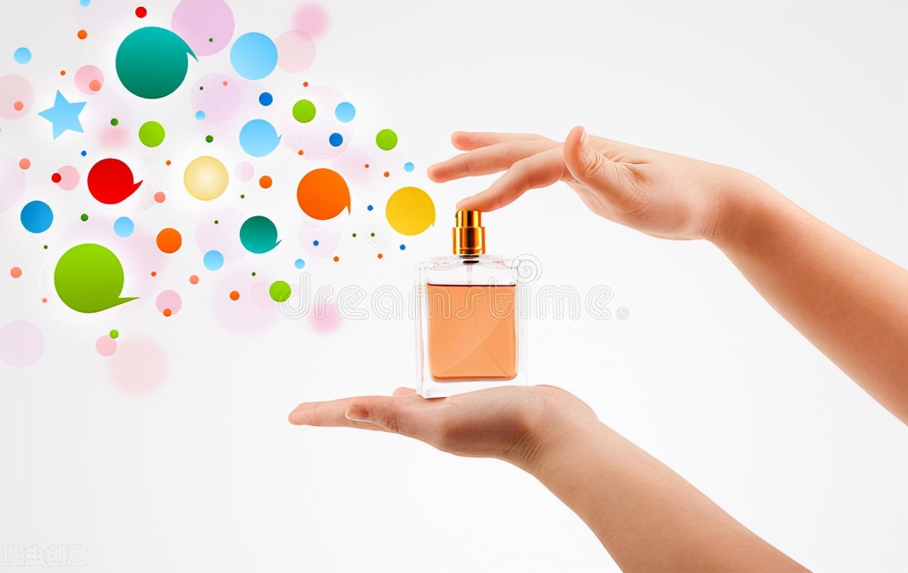 scentsmell区别,smell和smells用法