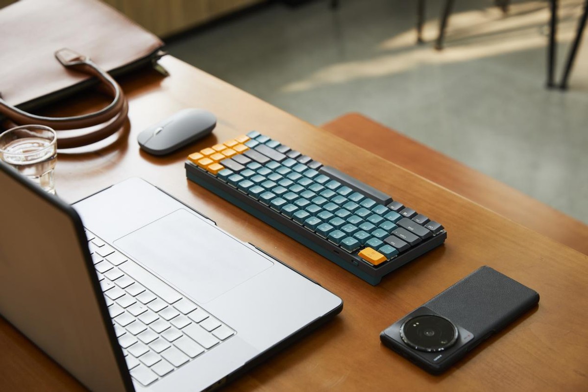 办公界的“Office”来了?绿联ku102矮茶轴机械键盘上手体验