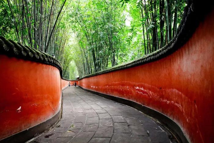 成都到青岛自驾游住宿攻略,成都旅游住宿攻略及费用