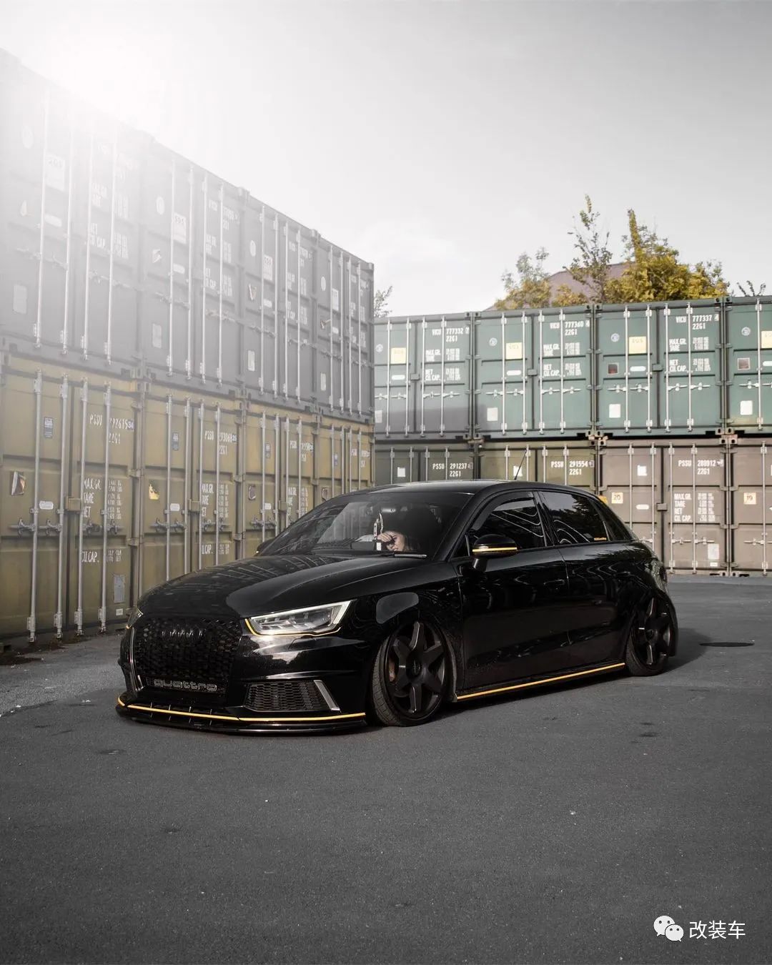 奔驰c级小姐姐改装,奔驰威霆改装小姐姐