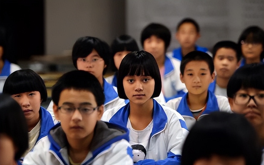 男生标准身高表9-15岁00后,广东男生1-18标准身高表