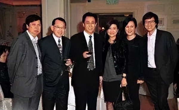 许家印20亿伦敦豪宅出售,许家印恒大造多少套房子