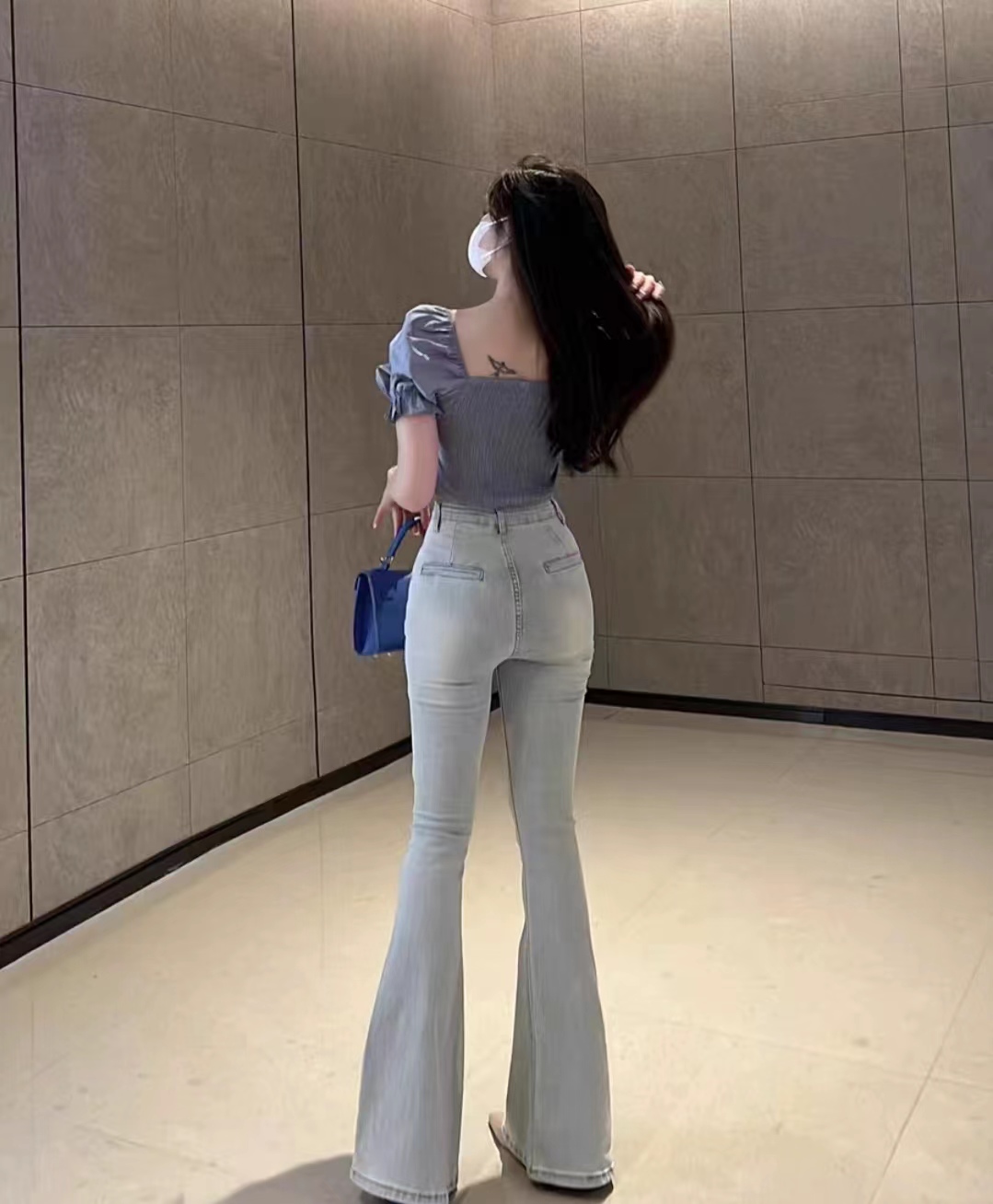 小苏打洗牛仔裤会不会掉色,牛仔裤洗的时候掉色正常吗