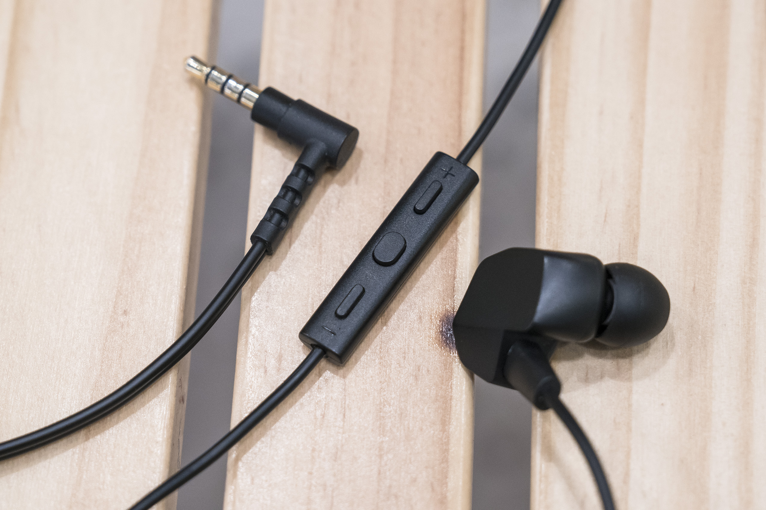 #巡洋笔记#千元内随身耳机推荐：要好听，更要性价比