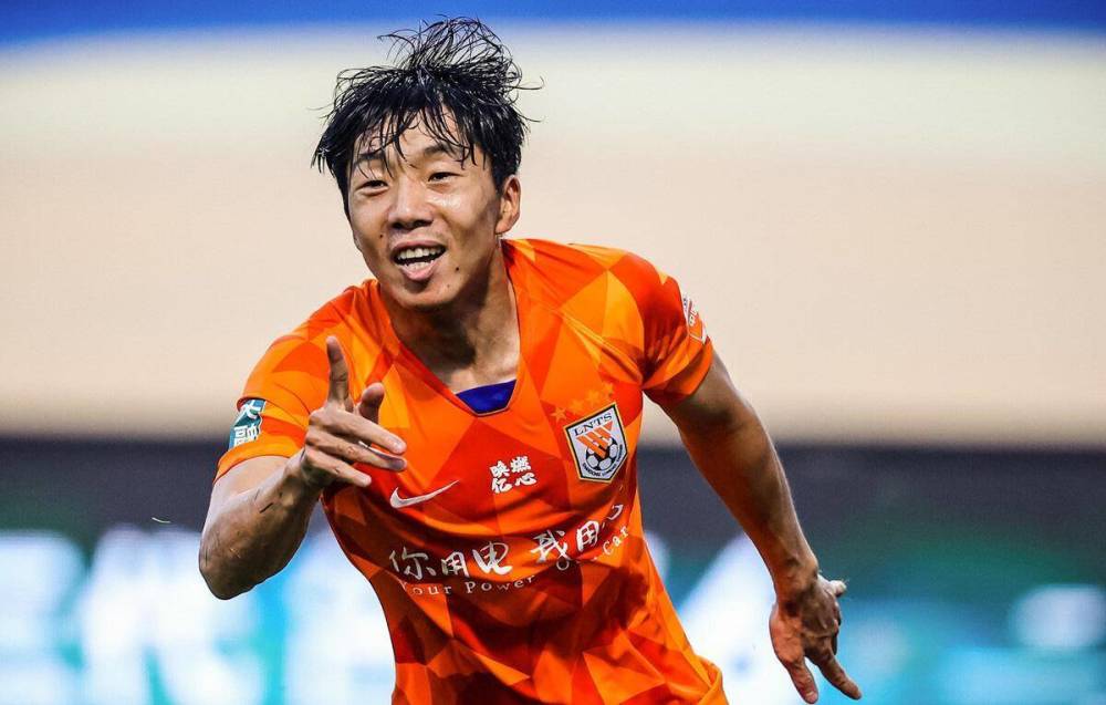 连抓4人+当红国脚！足坛超级狂飙，3大翻车理由曝光，正义不缺席