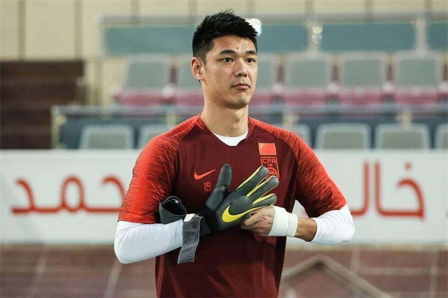 曾诚申花门将视频,广州恒大门将曾诚年薪多少