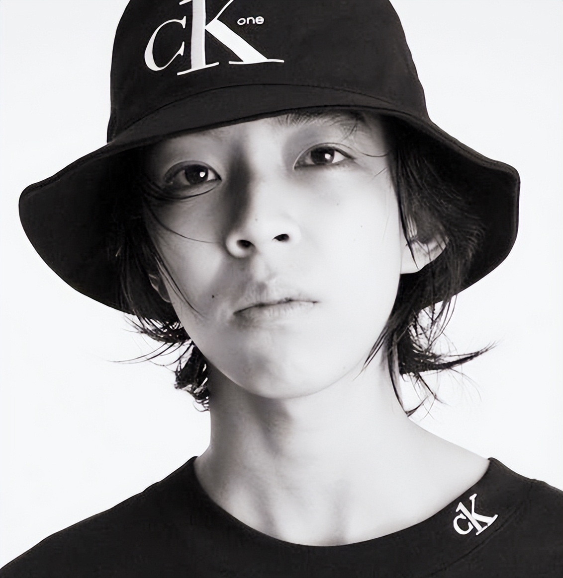 11月10日去世的人物,悲痛8天之内8位名人相继去世