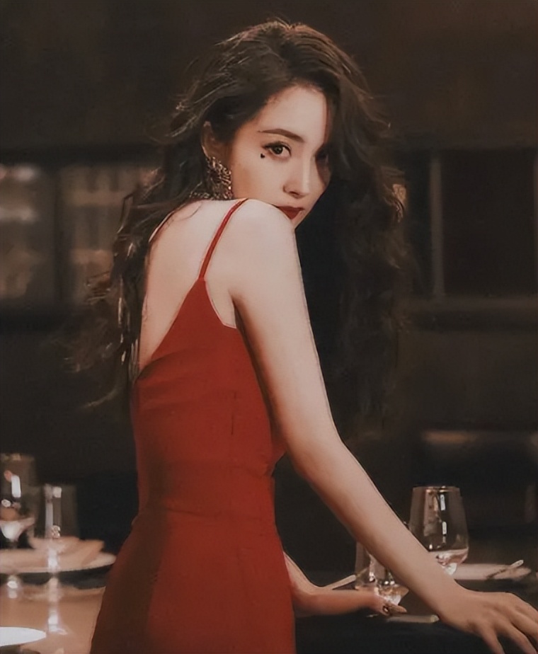 杨幂登上亿万富豪榜了吗,杨幂身价50亿完整版