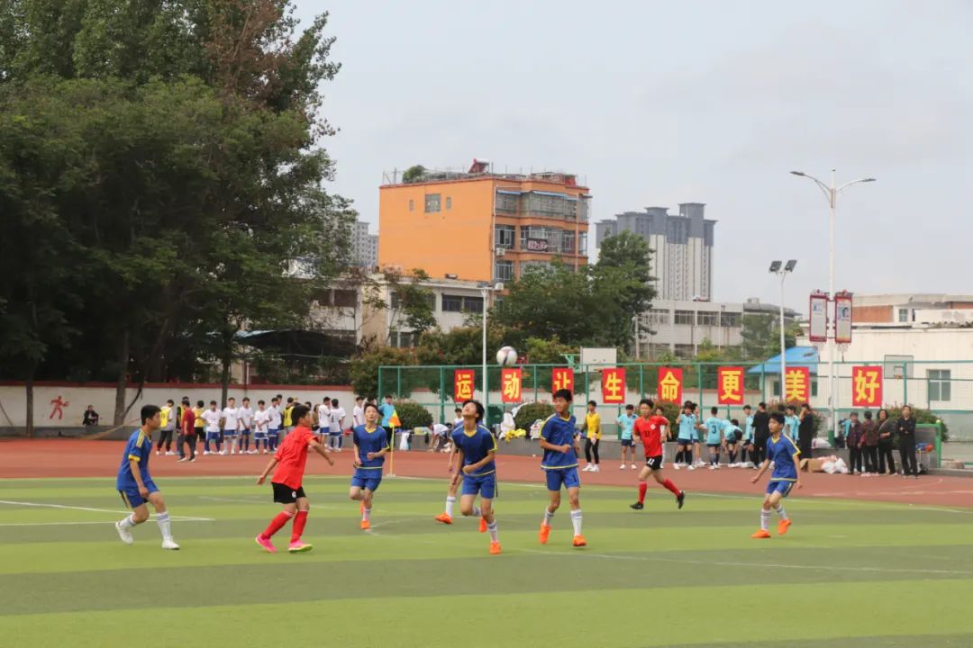 邓州市2021中小学足球比赛,汉滨区奔跑吧少年中小学足球比赛